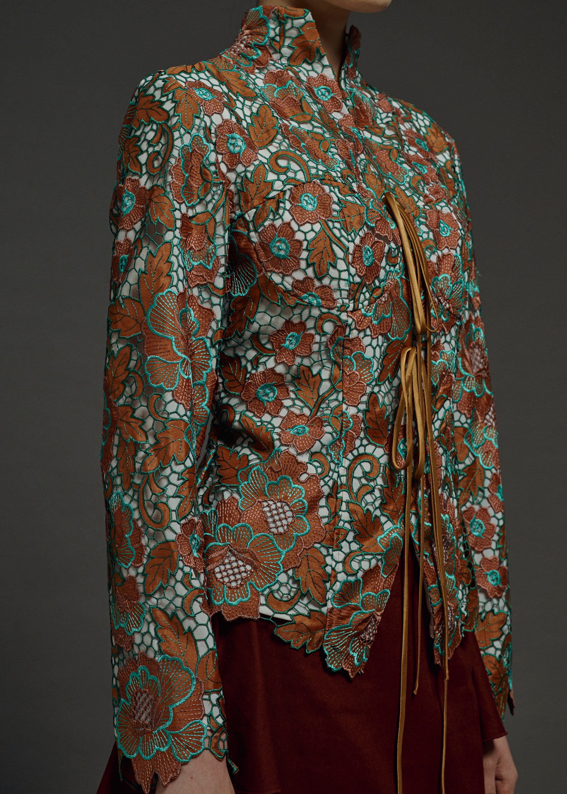 NYONYA LACED KEBAYA (PRE-ORDER)