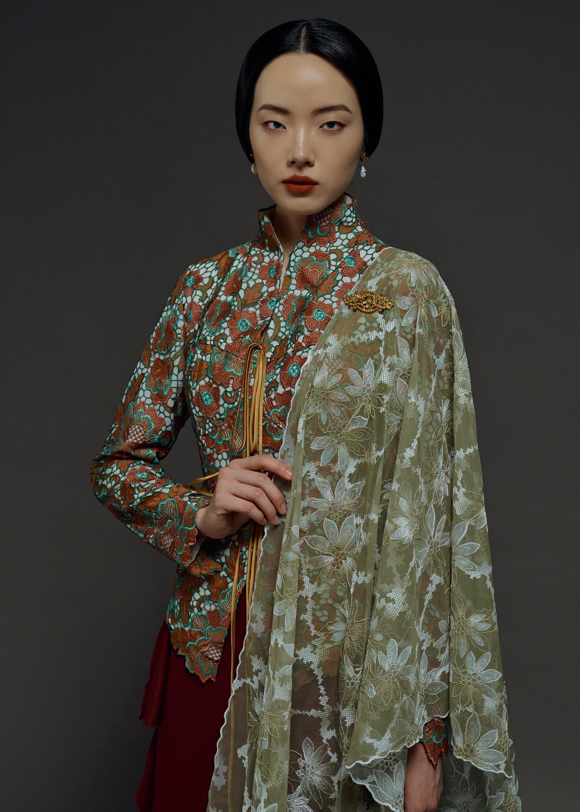 NYONYA LACED KEBAYA (PRE-ORDER)