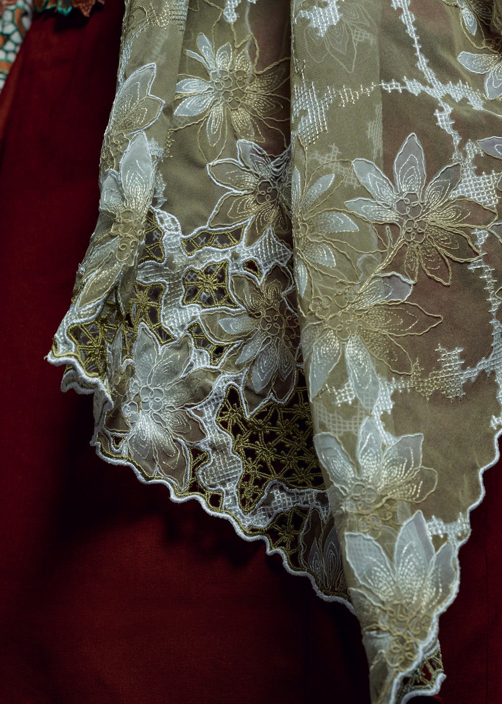 EMBROIDERED LACE SCARF IN CHARTREUSE (PRE-ORDER)