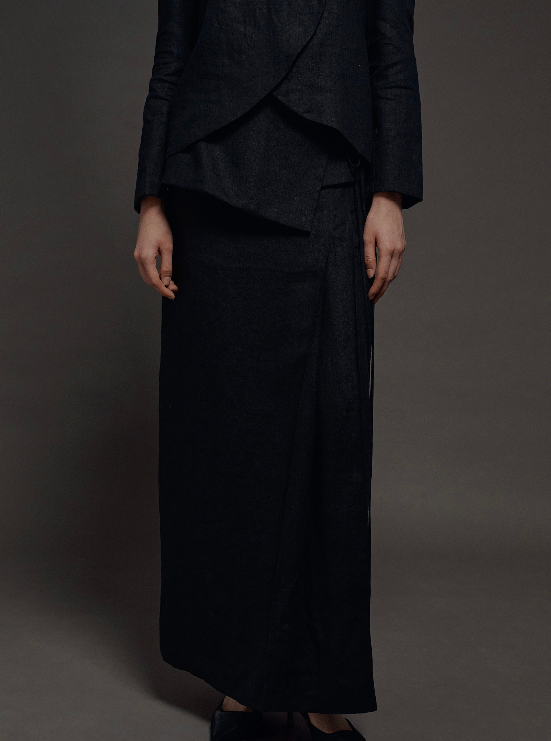 OVERLAP PLEATED SKIRT (PRE-ORDER)