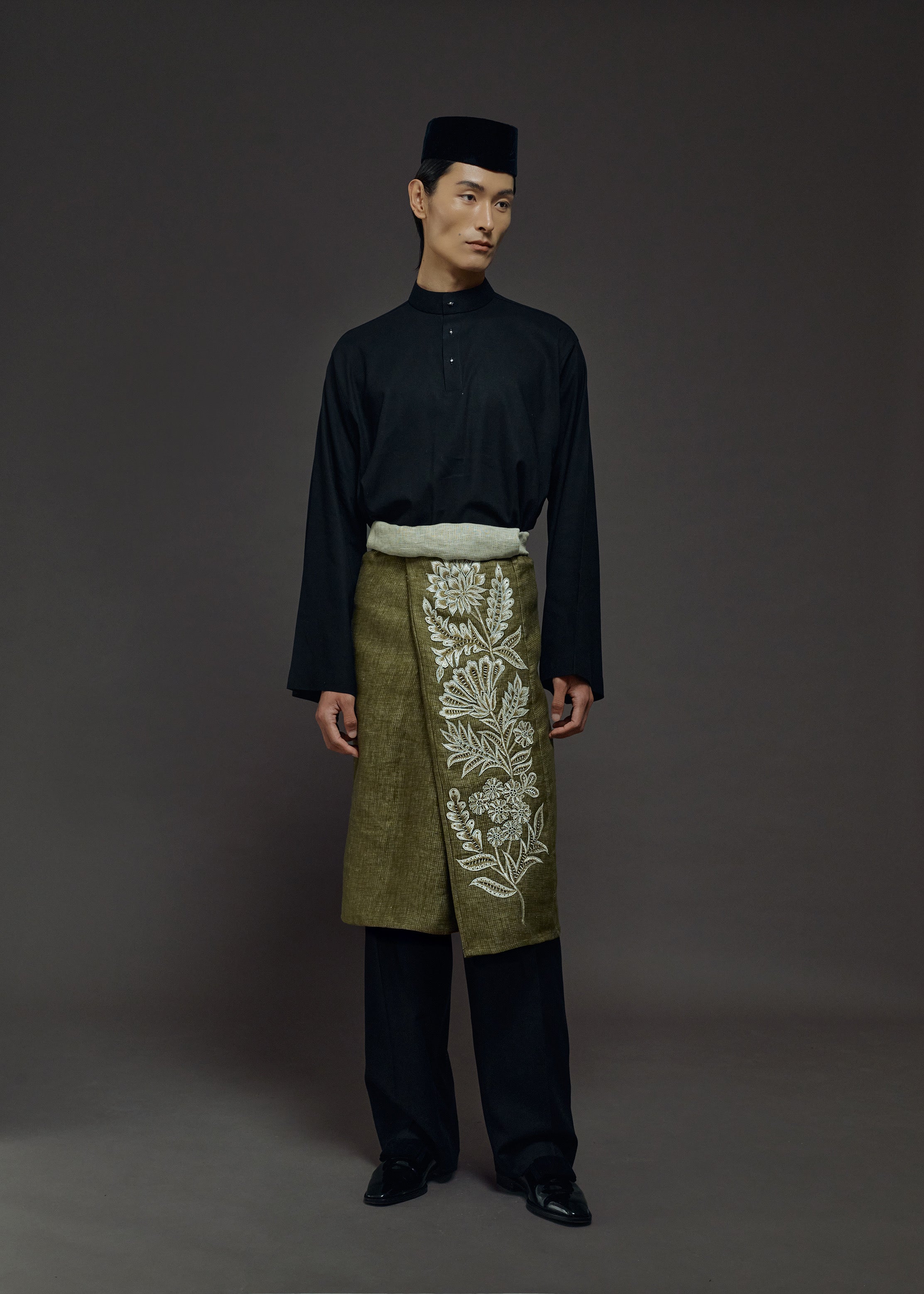 SULAM HALUS SAMPIN IN OLIVE (PRE-ORDER)