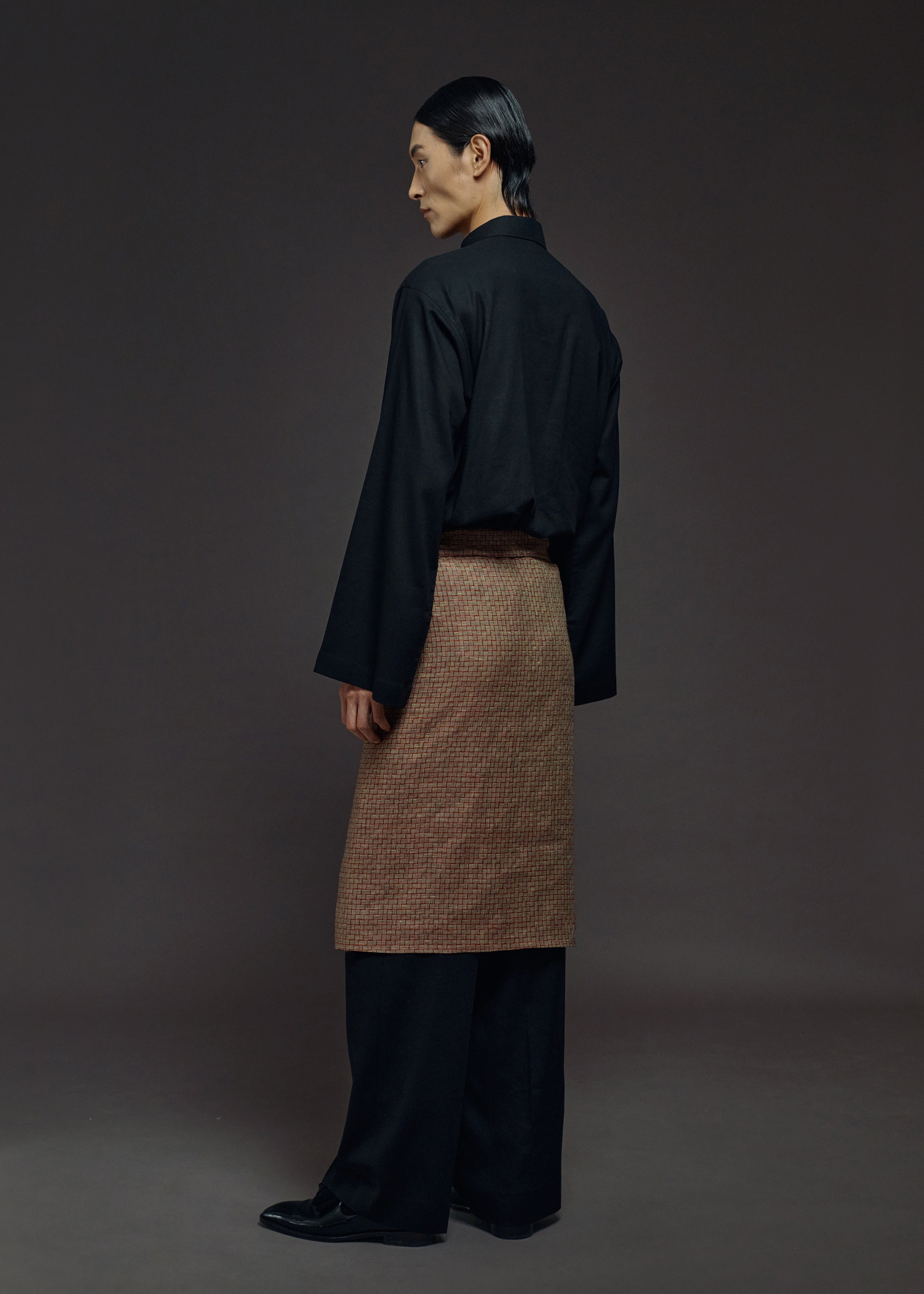 ANYAM GARIS SAMPIN IN COPPERWOOD (PRE-ORDER)