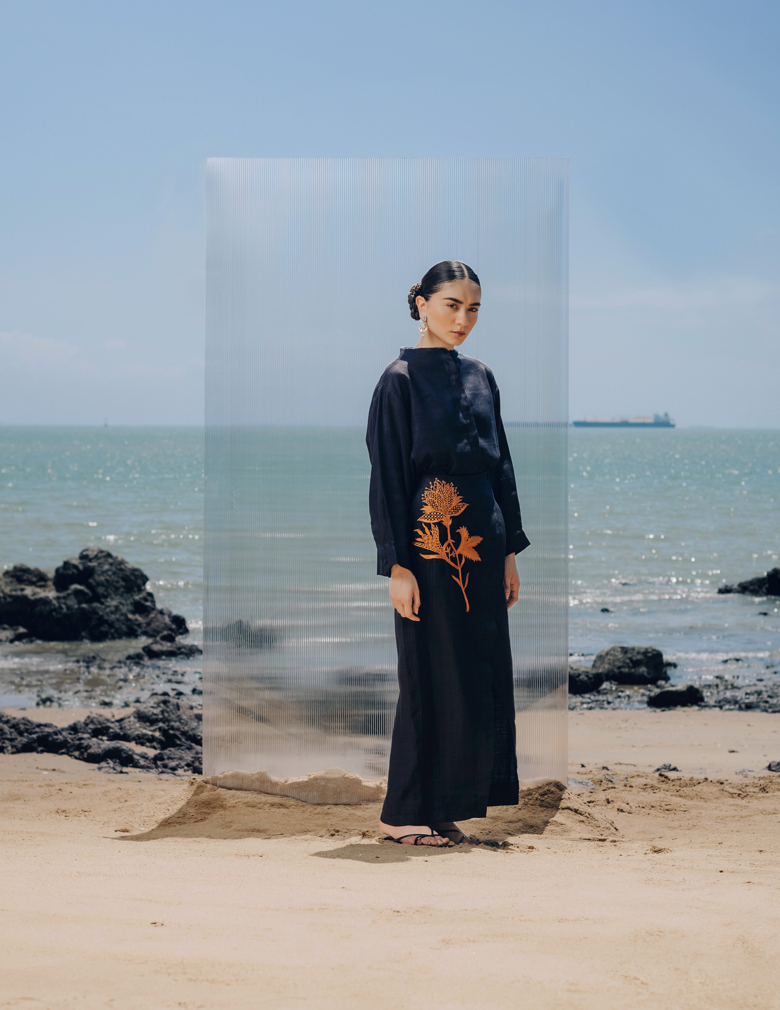 EMBROIDERED PLEATED SET