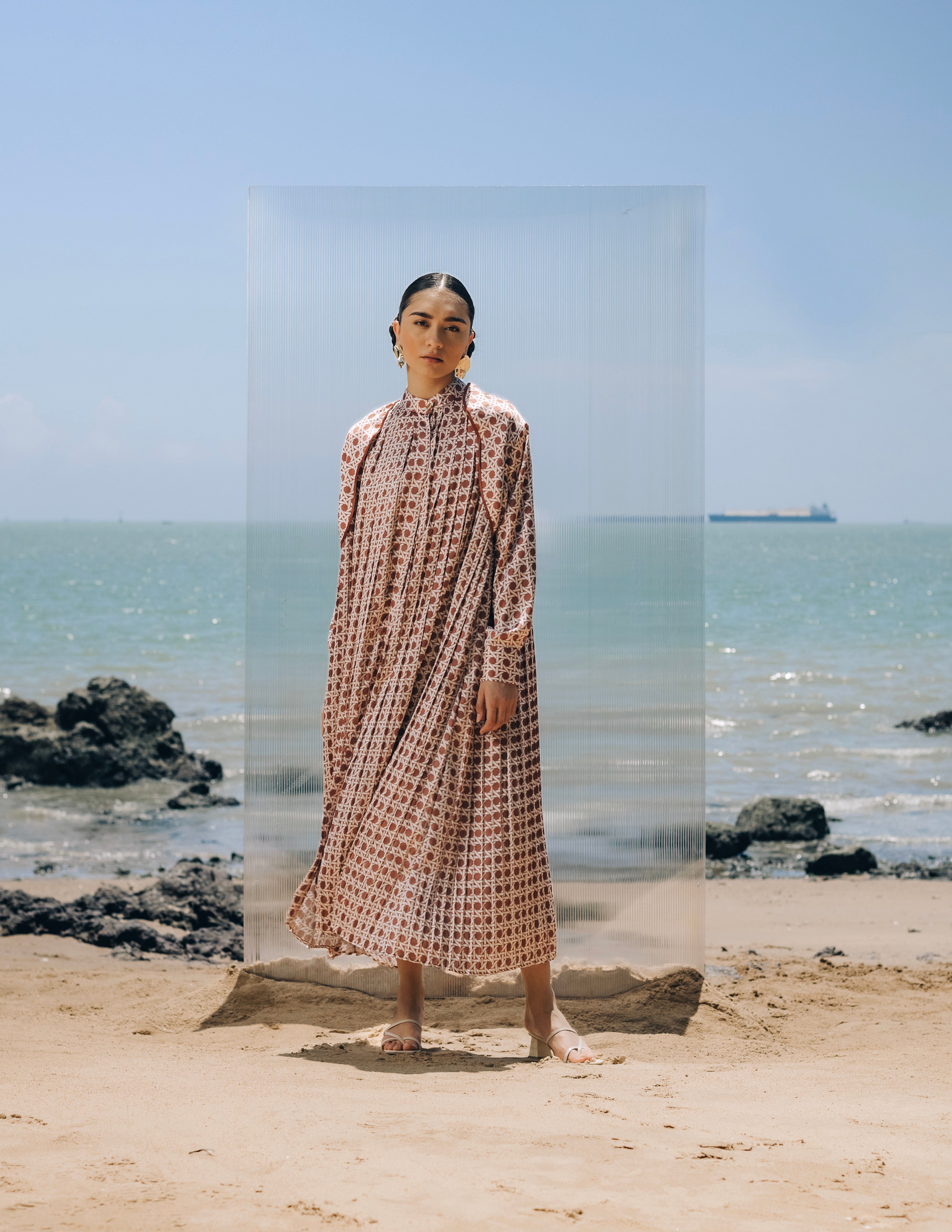 RATTAN PLEATED DRESS